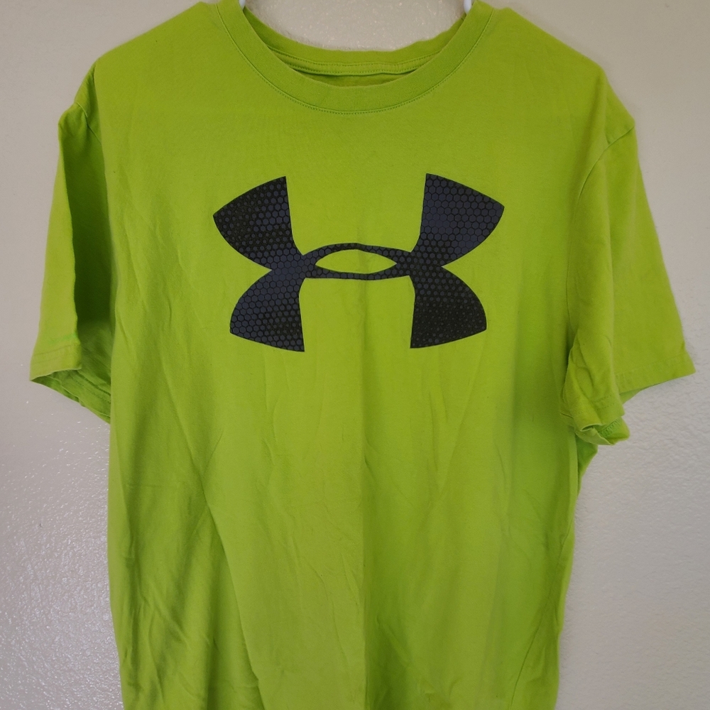 Under Armour loose fit t shirt